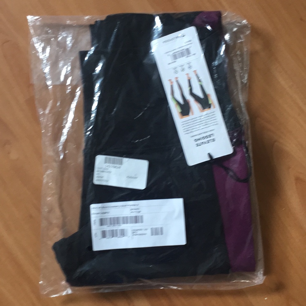 NWT Alo Elevate Leggings - Picture 3 of 3